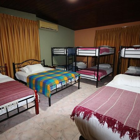 Hostal Cocos Inn Панама Экстерьер фото