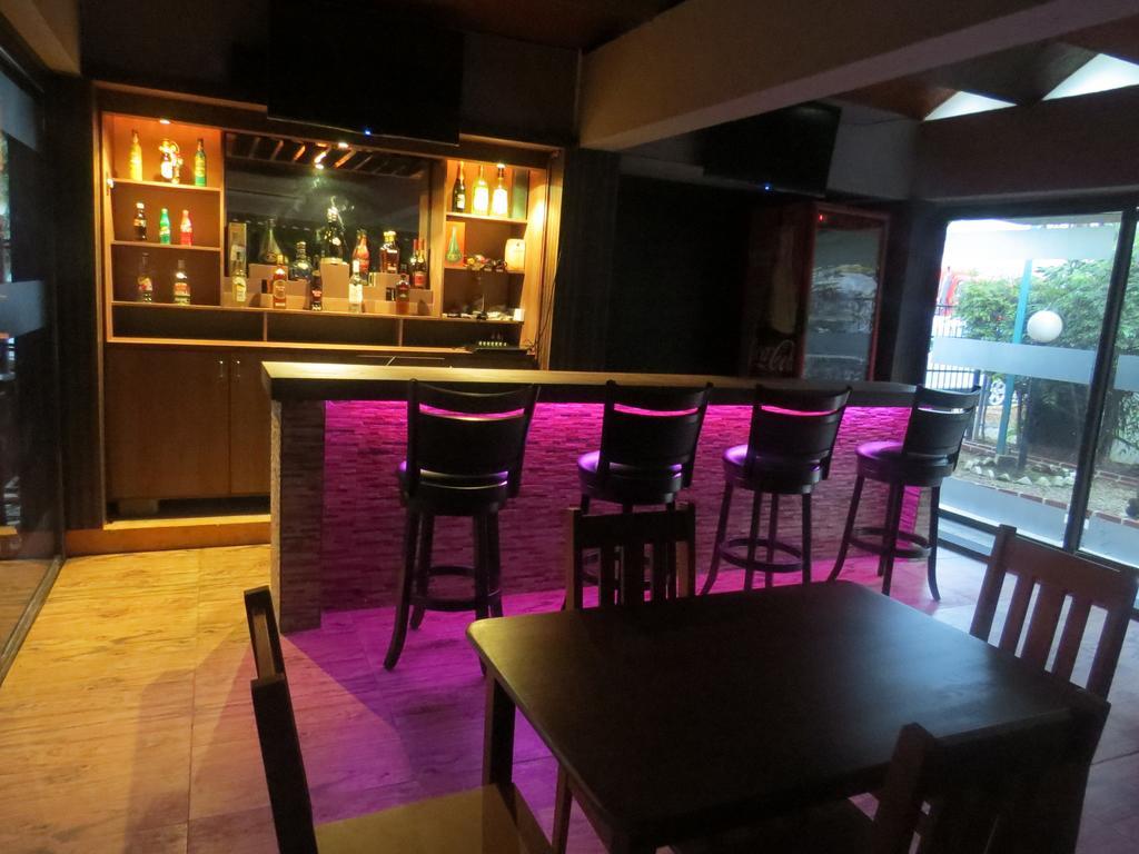 Hostal Cocos Inn Панама Экстерьер фото