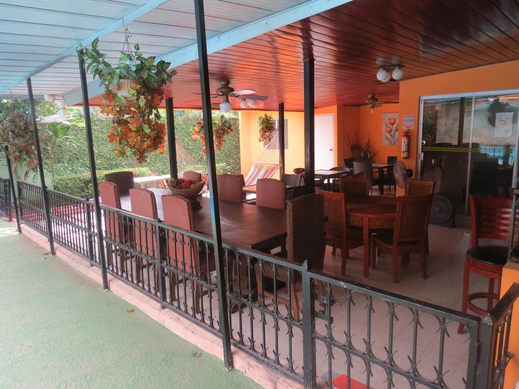 Hostal Cocos Inn Панама Экстерьер фото