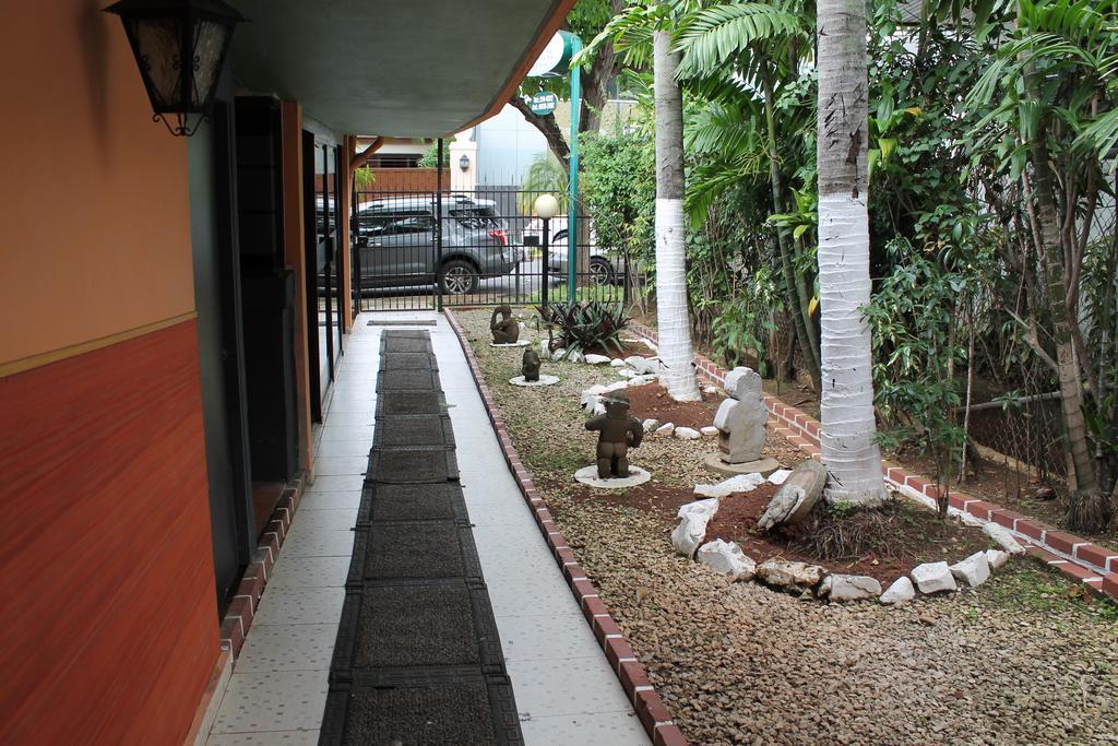 Hostal Cocos Inn Панама Экстерьер фото