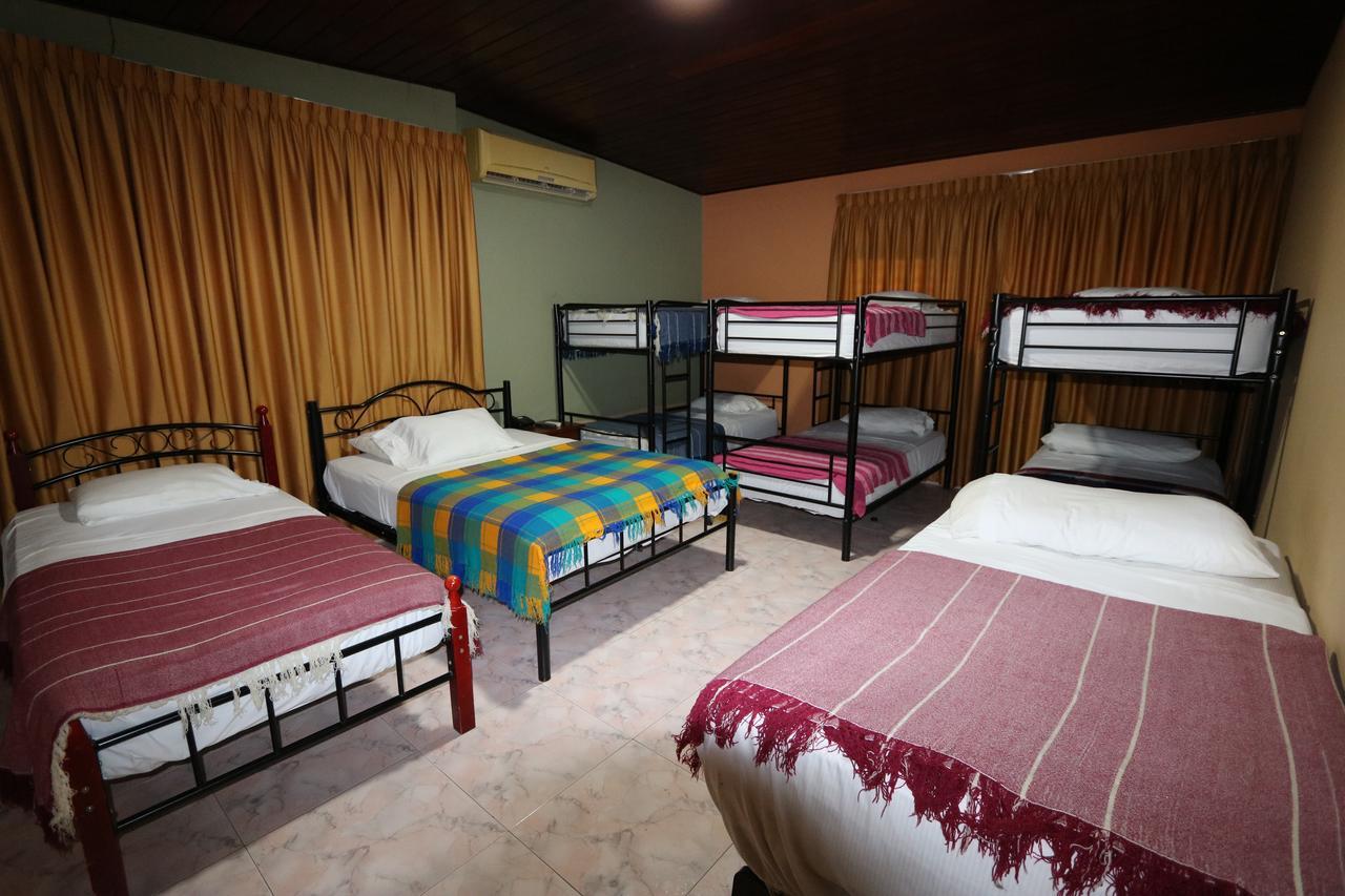 Hostal Cocos Inn Панама Экстерьер фото