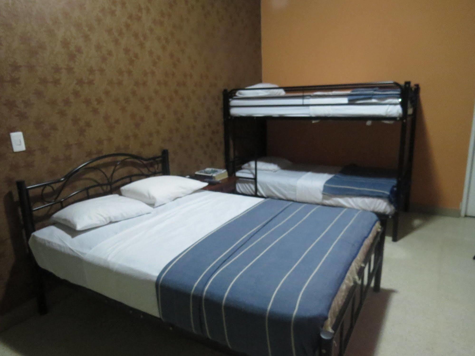 Hostal Cocos Inn Панама Экстерьер фото