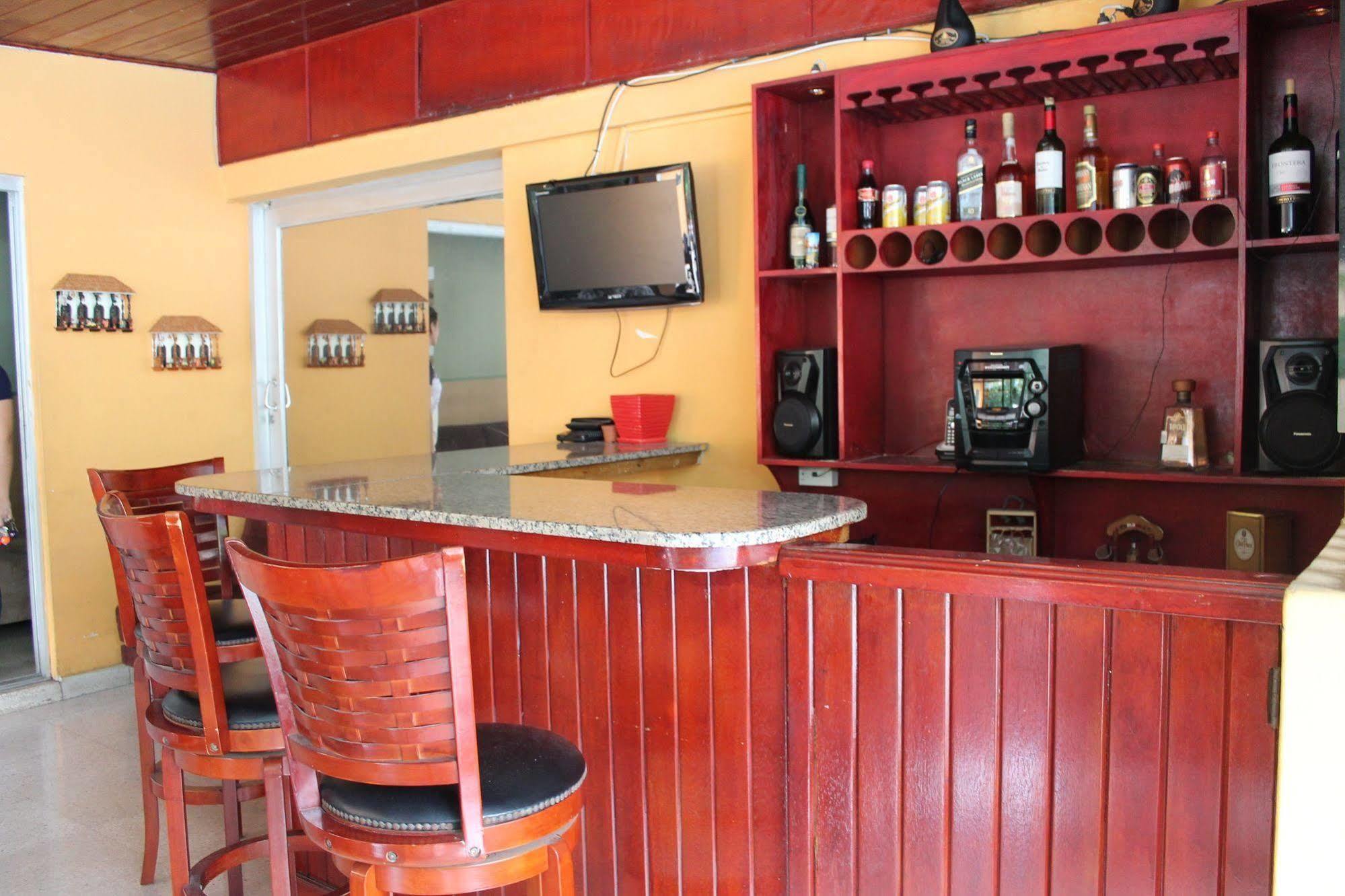 Hostal Cocos Inn Панама Экстерьер фото